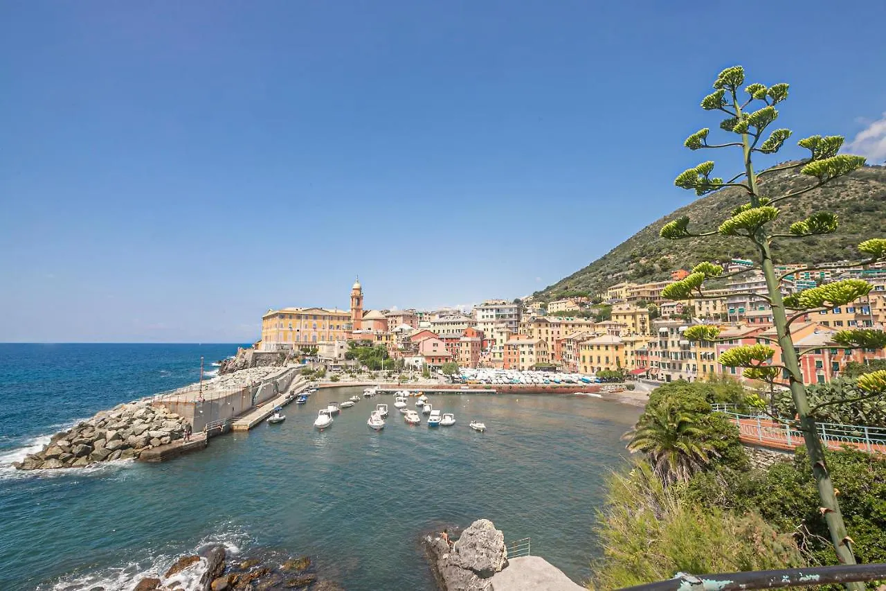 Real Italian Estate - Sea Haven Apartment Genoa 0*,  Italy