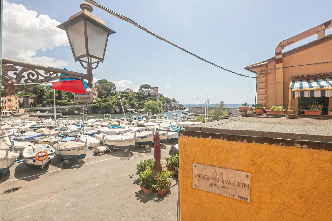Real Italian Estate - Sea Haven Apartment Genoa Italy