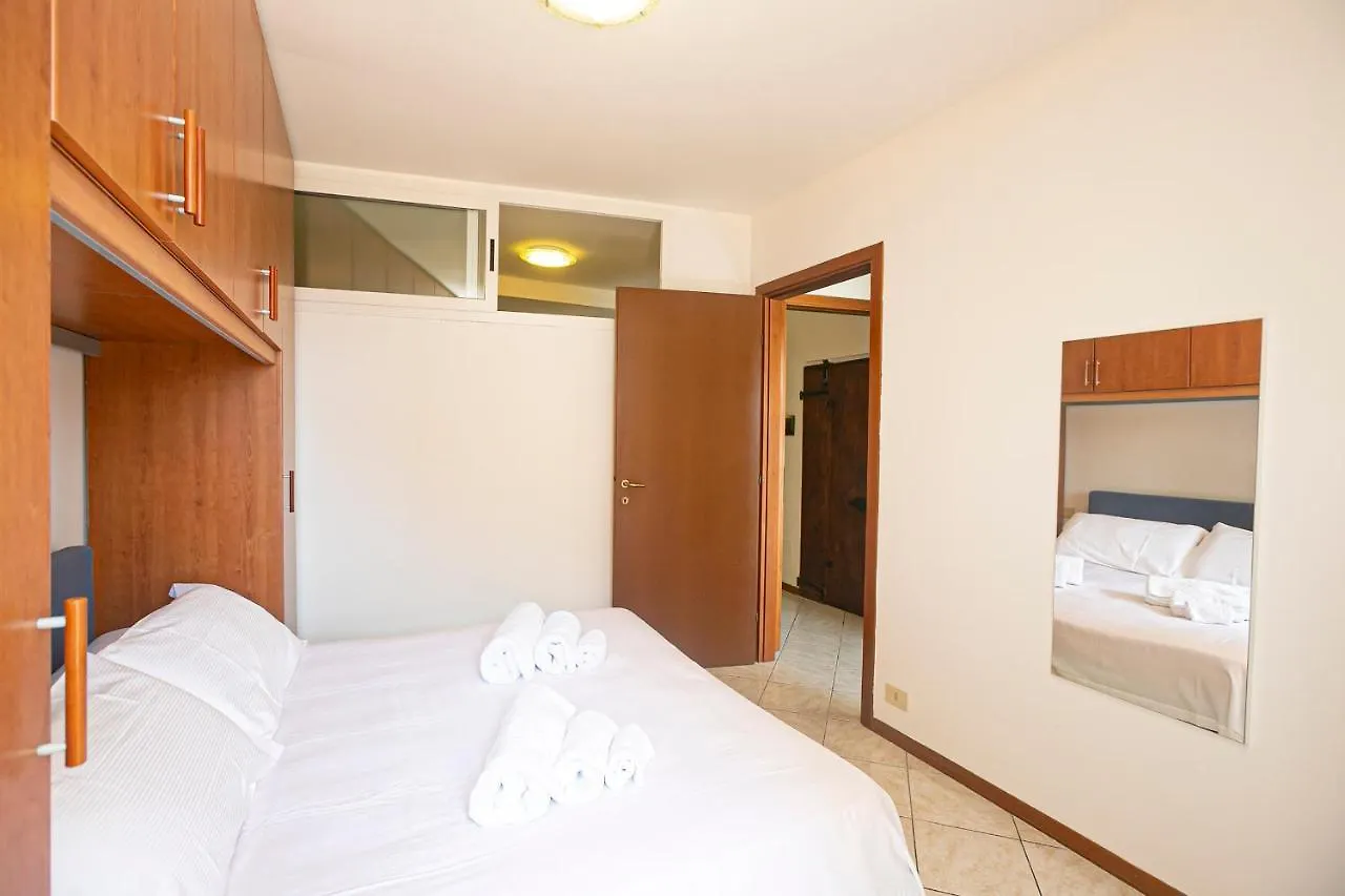 Real Italian Estate - Sea Haven Apartment Genoa 0*,  Italy